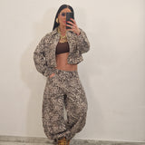 Giubbino crop  di jeans THARA leopeardato