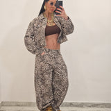 Giubbino crop  di jeans THARA leopeardato