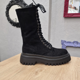 LOUIS black amphibians