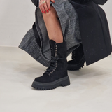 LOUIS black amphibians